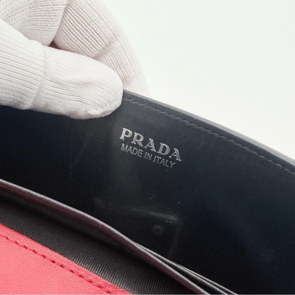 PRADA CITY CALF LEATHER ELEKTRA WALLET ON CHAIN – RED - Picture 9 of 11